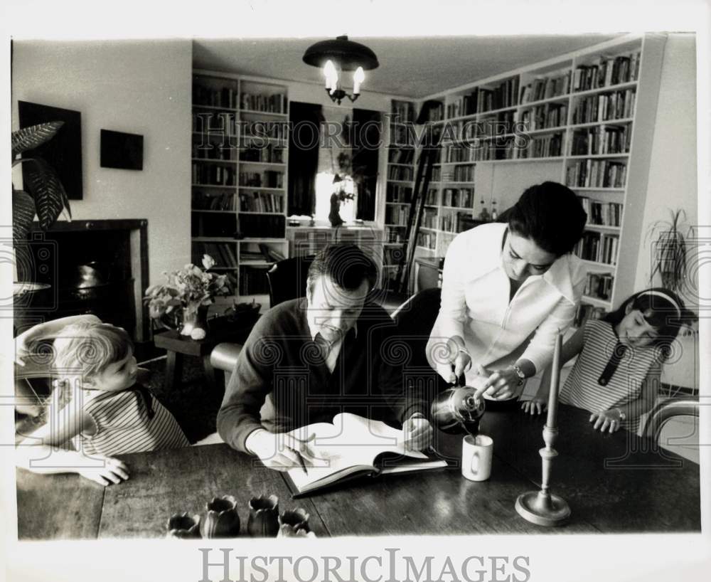 1969 Press Photo Writer William Goldman and family - kfa05592- Historic Images