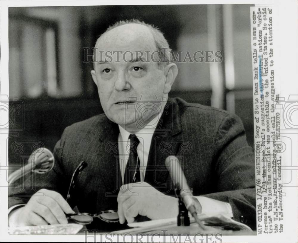 1966 Press Photo Secretary Dean Rusk speaks to press about Vietnam in Washington- Historic Images