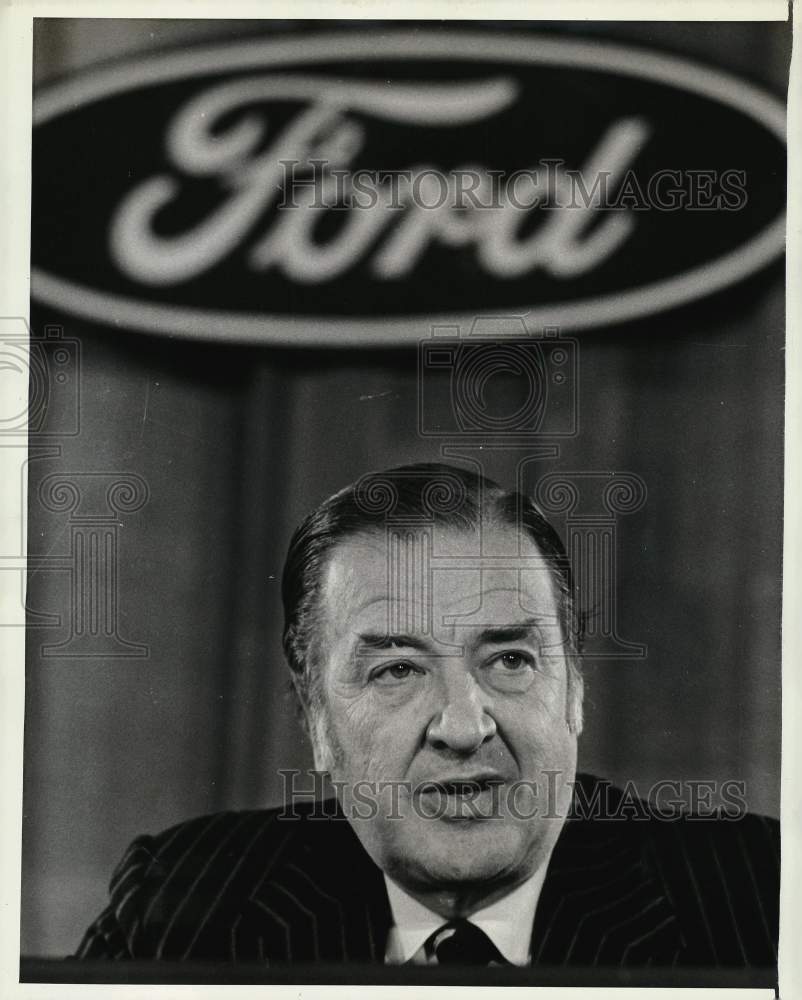 1970 Press Photo Fort Motor board chairman Henry Ford II speaks in Detroit- Historic Images