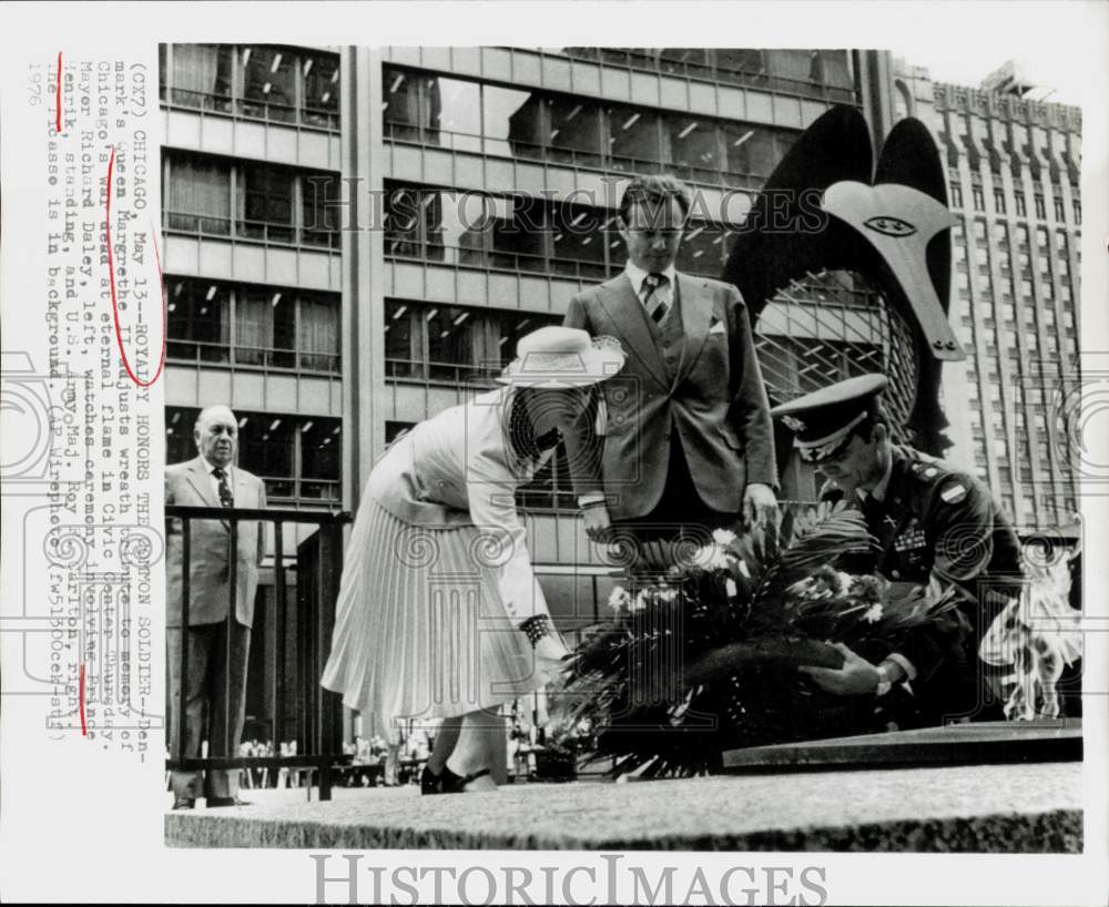 1976 Press Photo Denmark's Queen Margrethe II and Mayor Richard Daley, Chicago- Historic Images