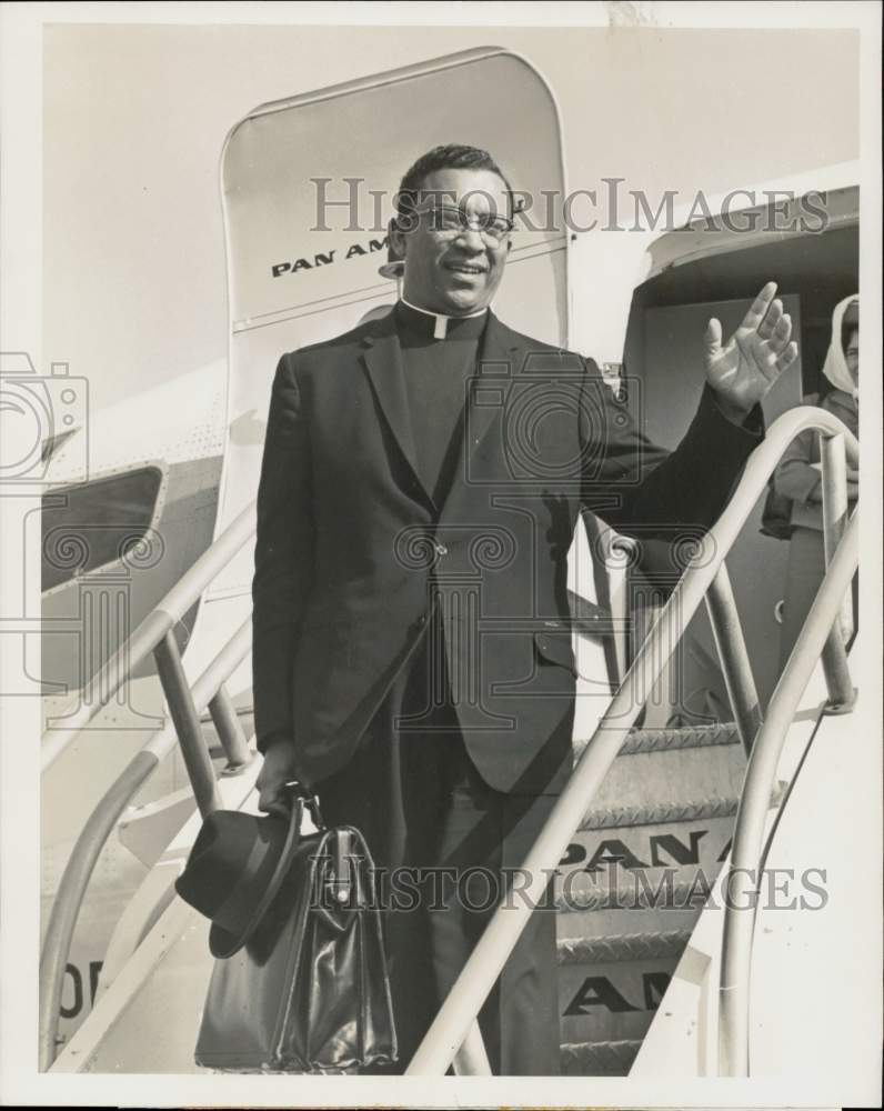 Press Photo Bishop Harold Perry disembarks from Pan American plane, JFK Airport- Historic Images