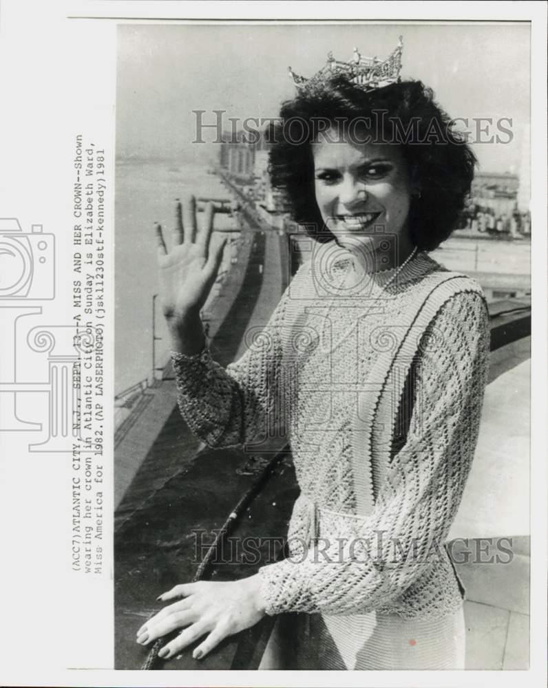 1981 Press Photo Elizabeth Ward wears Miss America crown in Atlantic City, NJ.- Historic Images