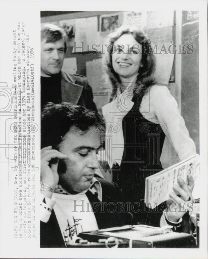 1976 Press Photo Patty Hearst speaks to press in San Francisco - kfa18364- Historic Images