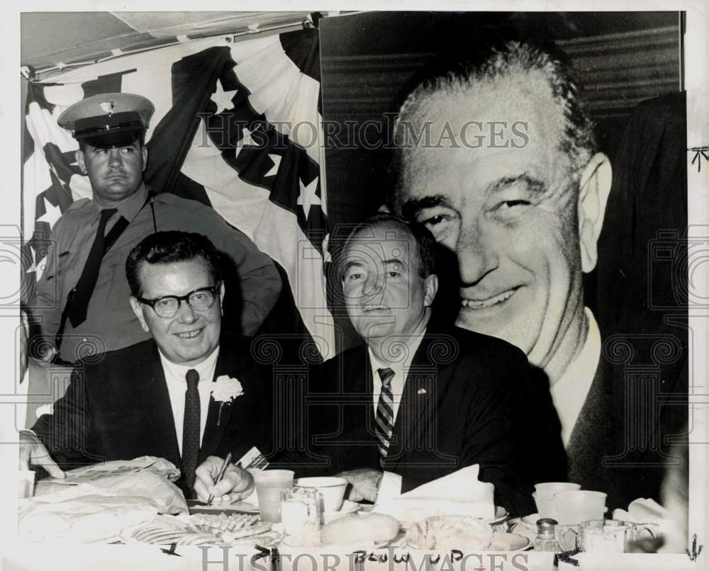 1964 Press Photo Hubert Humphrey and Richard Hughes attend dinner in New Jersey- Historic Images