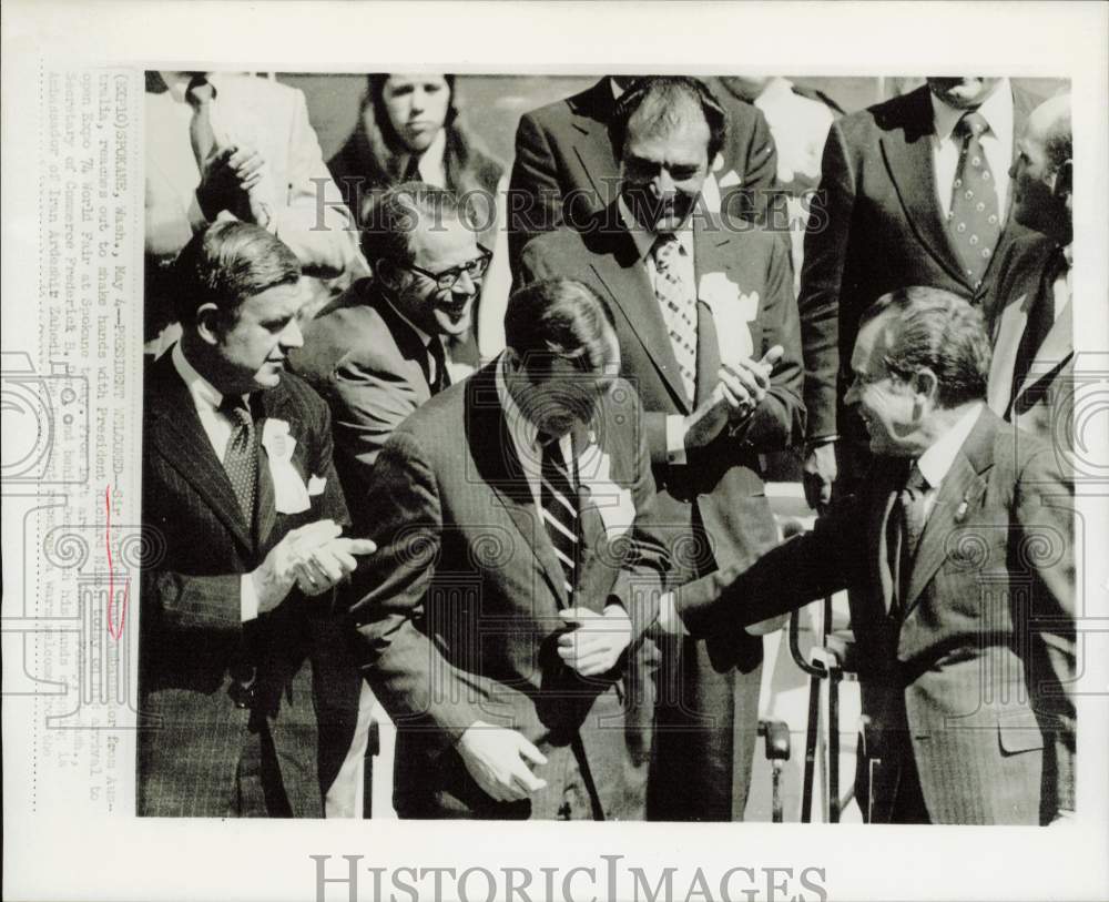 Press Photo Sir Patrick Shaw and President Nixon greet i Spokane, Washington- Historic Images