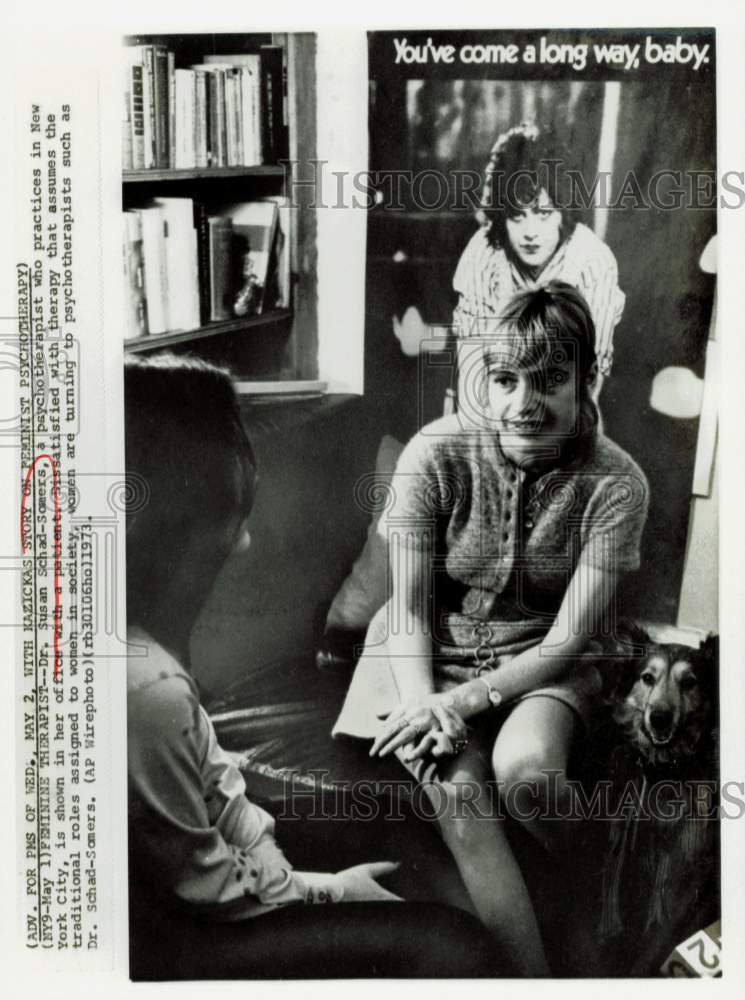 1973 Press Photo Dr. Susan Schad-Somers with a patient in New York City office- Historic Images