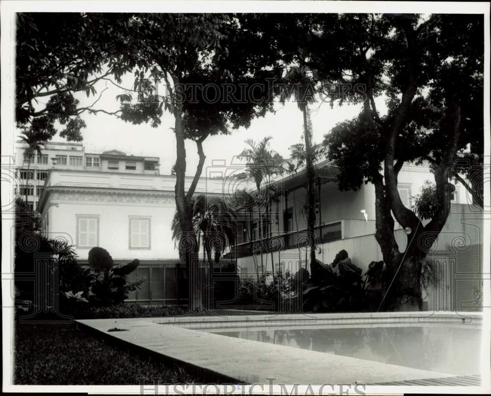 1964 Press Photo Large home and swimming pool in Rio de Janeiro - kfa31272- Historic Images