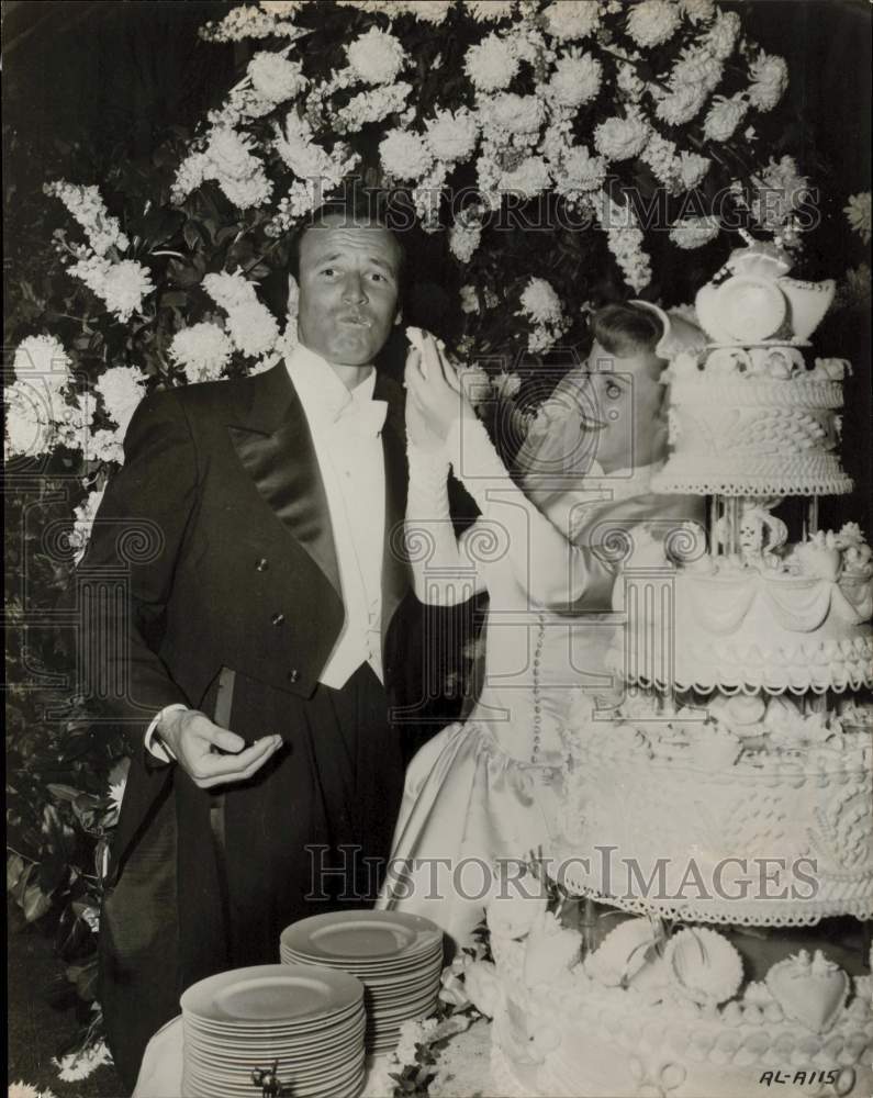 Press Photo Dick Anderson and his bride, Carol Lee Ladd, on their wedding day- Historic Images