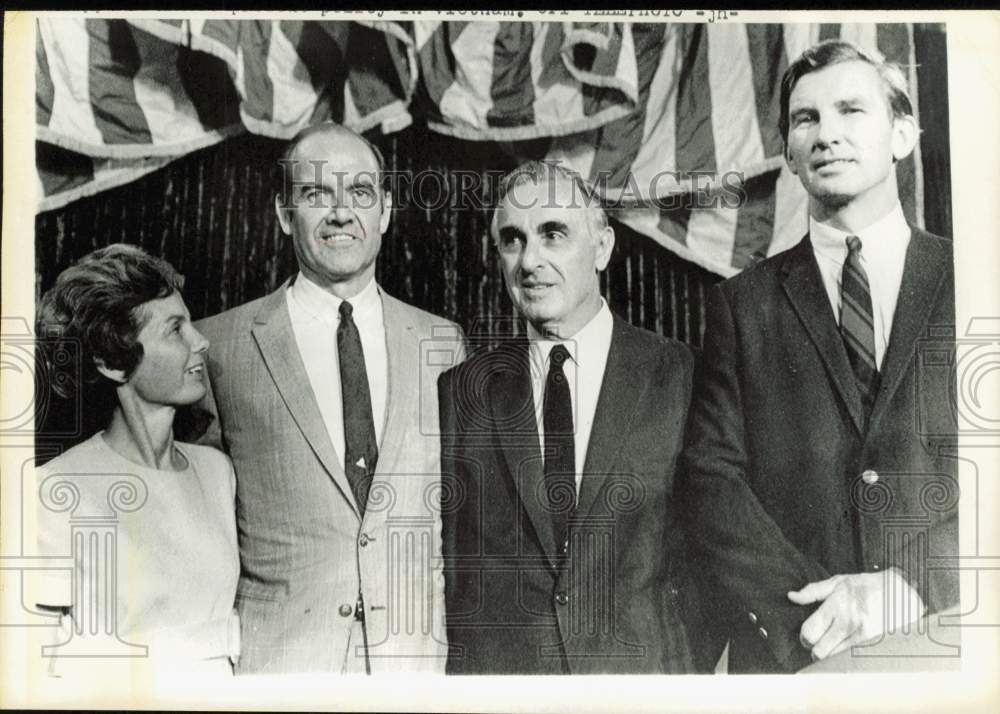 1968 Press Photo Senators George McGovern and Abraham Ribicoff at Chicago hotel- Historic Images