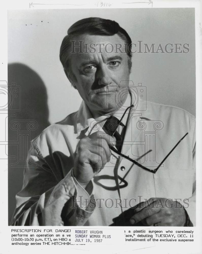 1987 Press Photo Actor Robert Vaughn starring in &quot;The Hitchhiker&quot; on HBO- Historic Images