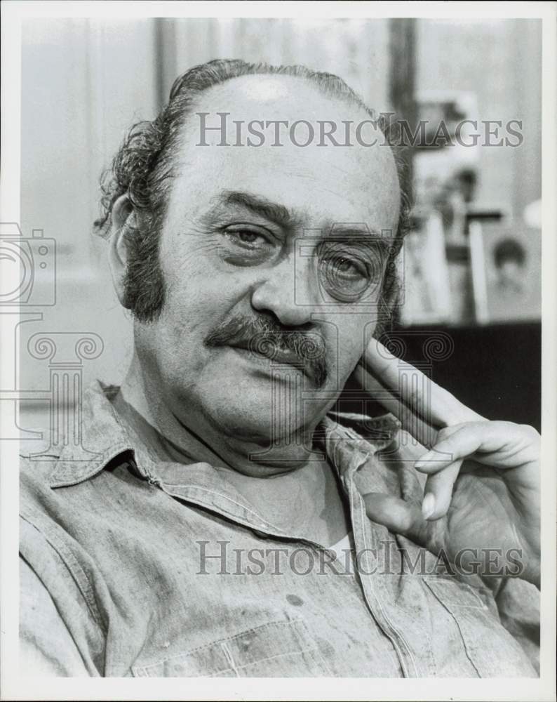 Press Photo Actor Rodolfo Hoyos on &quot;Viva Valdez&quot; - kfp04177- Historic Images