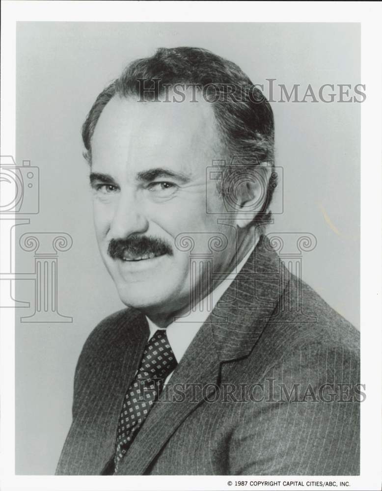 1987 Press Photo Actor Dabney Coleman in &quot;Slap Maxwell&quot; - kfp13524- Historic Images