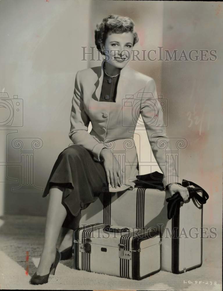 1950 Press Photo Actress Laraine Day Models Flannel Suit, Hollywood - kfx02628- Historic Images