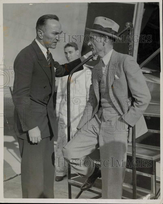 Press Photo Captain Eddie Rickenbacker and James Kilgallen - kfx09178- Historic Images