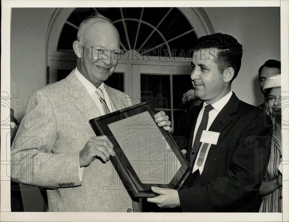 1957 Press Photo President Eisenhower with Jack Timmons at the White House- Historic Images