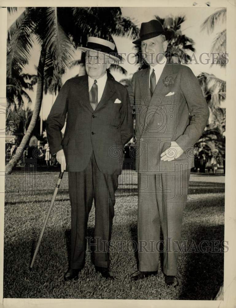 Press Photo Samuel Riddle, Joseph Widener take a stroll at Miami&#39;s Hialeah Park- Historic Images