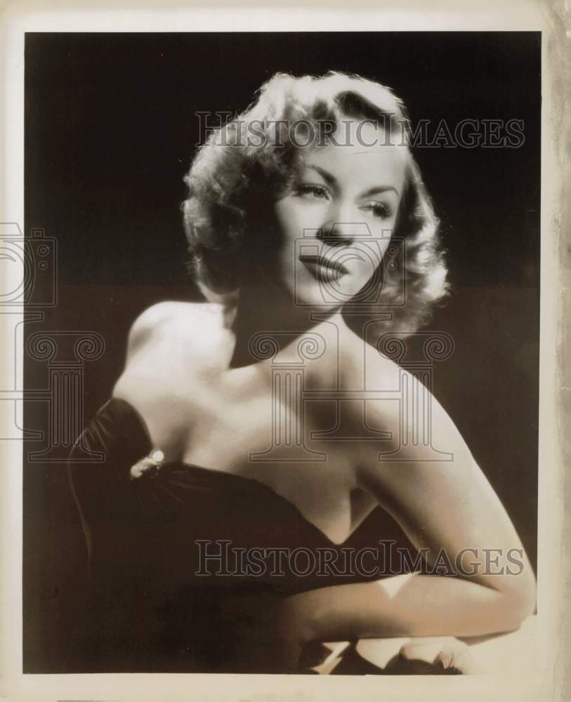 1948 Press Photo Evelyn Knight in &quot;Texaco Star Theater&quot; - kfx15368- Historic Images