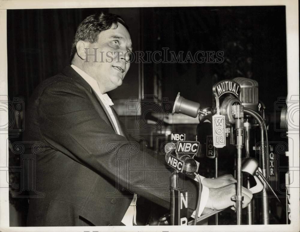 Press Photo Presidential Nominee Wendell L. Willkie Speaking in New York- Historic Images