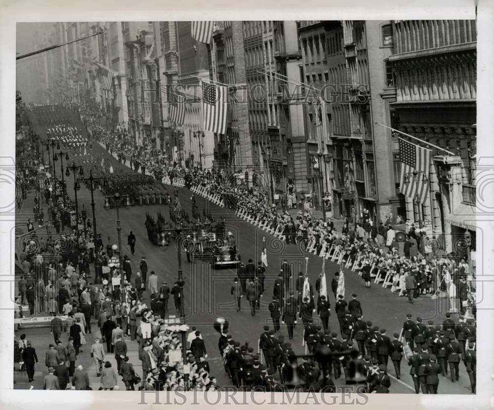 1947 Press Photo WWII Military Funeral Procession on Fifth Avenue in NYC- Historic Images