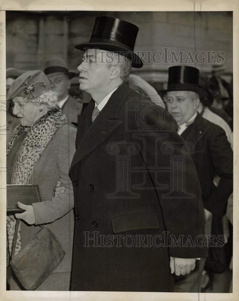 Press Photo Cornelius Vanderbilt Jr. at Event - kfx18313- Historic Images