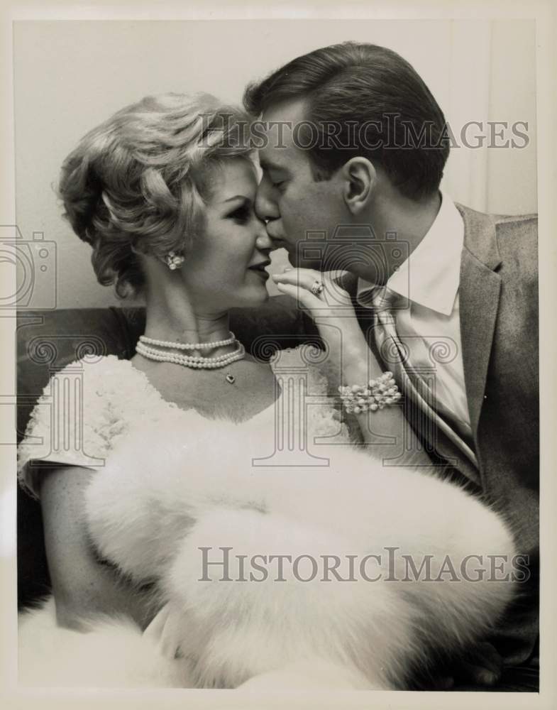 1960 Press Photo Actors Jo-Ann Campbell and Bobby Darin - kfx18382- Historic Images