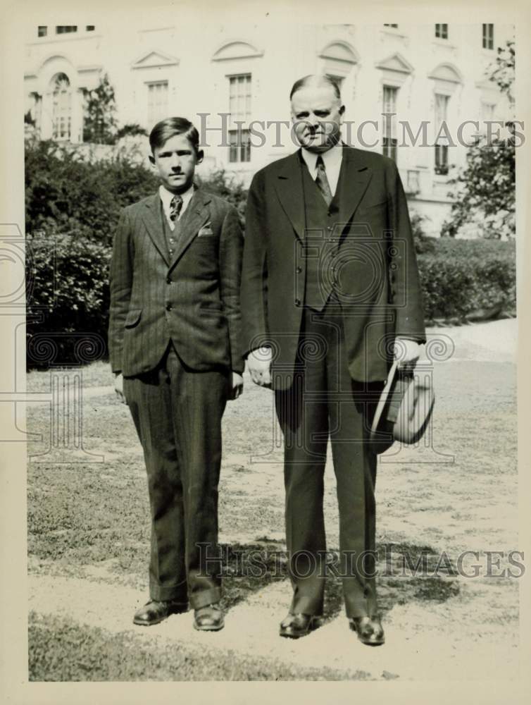 1931 Press Photo President Hoover with Civil Hero Bryan Untiedt in Washington- Historic Images