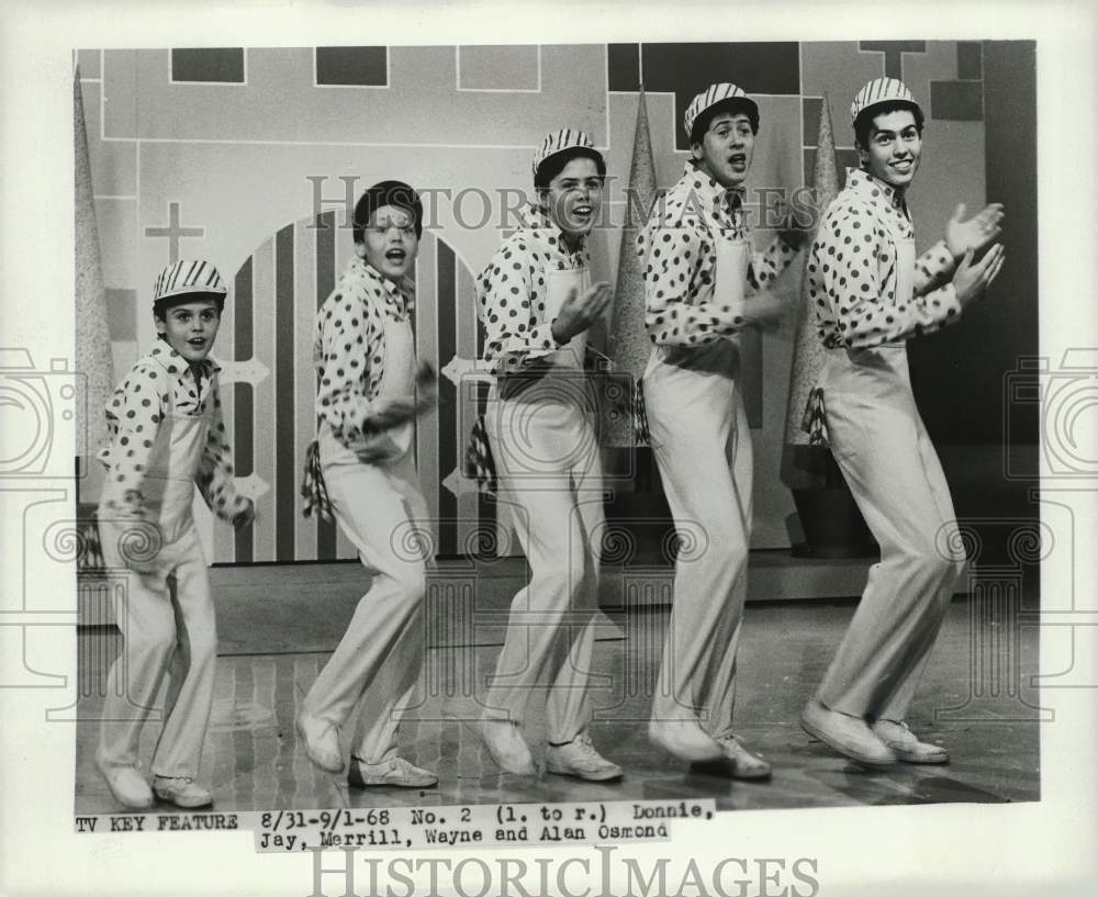 1968 Press Photo Donnie, Jay, Merrill, Wayne and Alan Osmond perform.- Historic Images