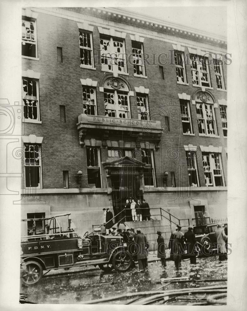 1930 Press Photo Firemen inspect PS 88 at Schenectady Avenue in New York- Historic Images