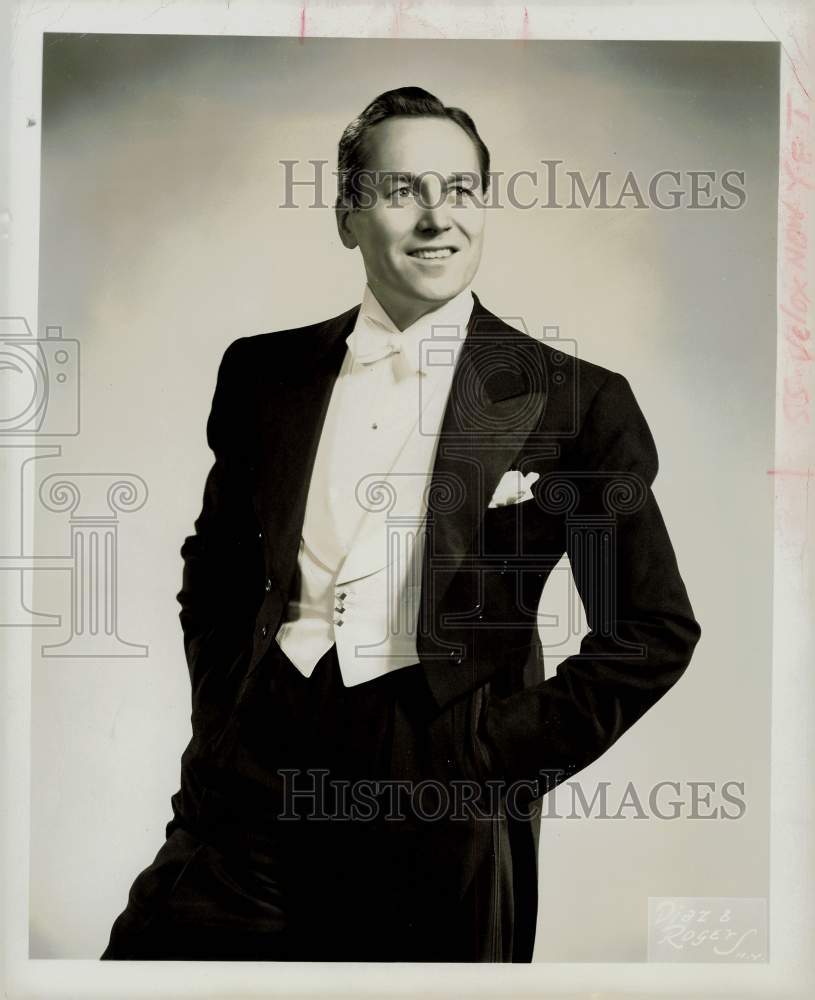 1948 Press Photo Singer Lanny Ross - kfx29212- Historic Images