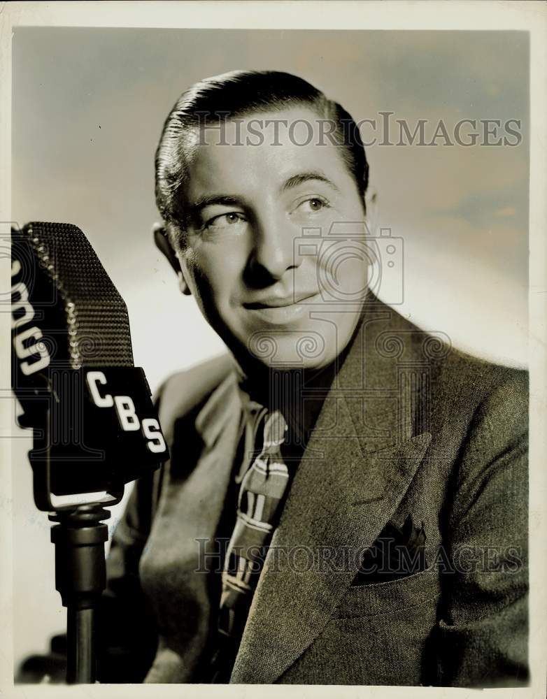 1936 Press Photo Radio Artist Joe Penner on the WABC-Columbia Network- Historic Images