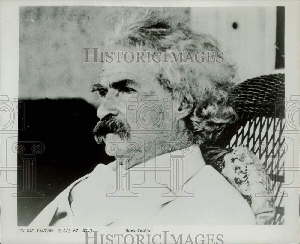 1967 Press Photo Author Mark Twain - kfx37253- Historic Images