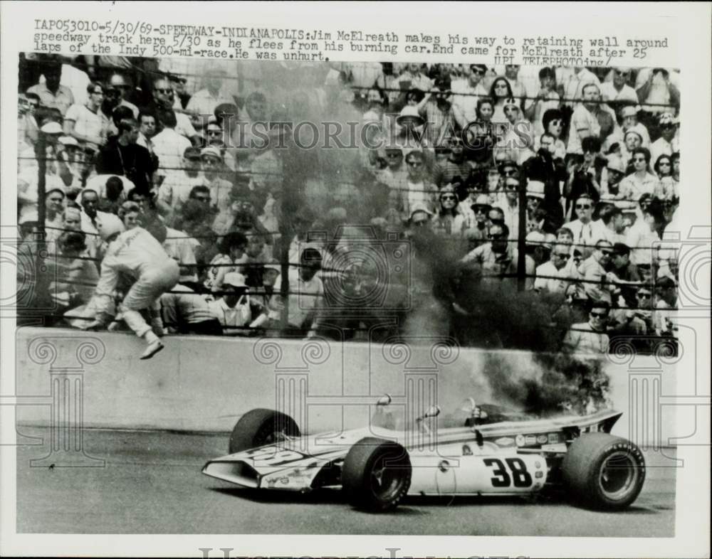 1969 Press Photo Jim McElreath at Indy 500 Race at Indianapolis Motor Speedway- Historic Images