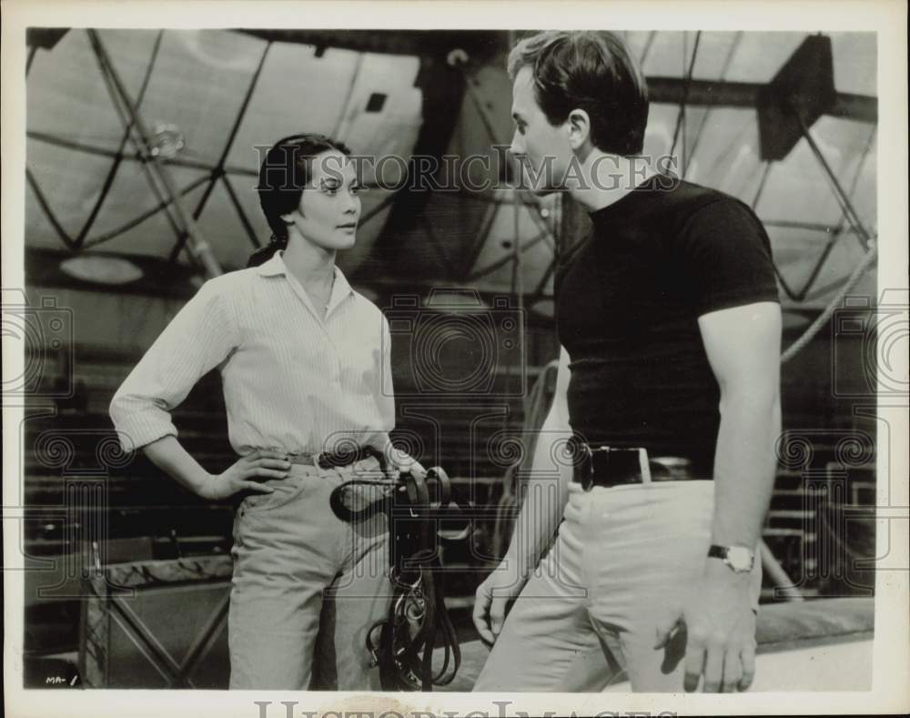 Press Photo Pat Boone and Nancy Kwan in a scene from &quot;The Main Attraction&quot;- Historic Images