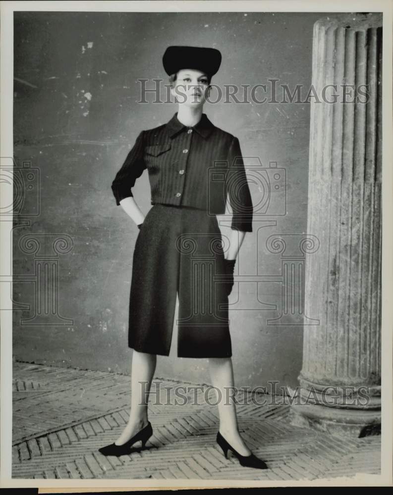 1960 Press Photo Split-Skirt Flannel Suit with Bolero Jacket by Sarli of Rome- Historic Images