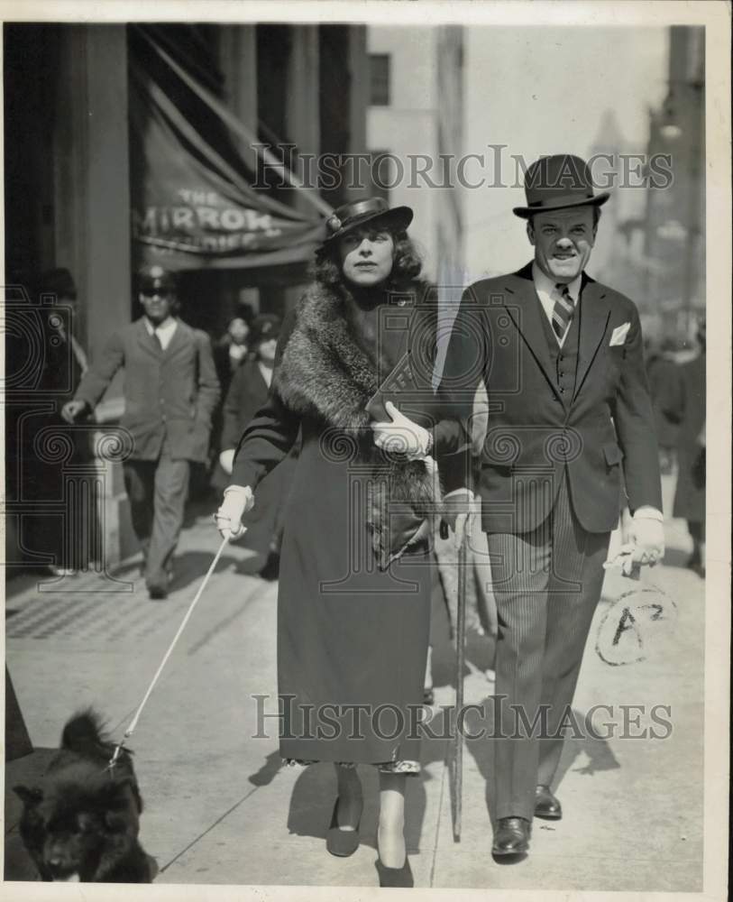 1934 Press Photo Mr. &amp; Mrs. Richard Knight in the Easter Parade. - kfz02158- Historic Images