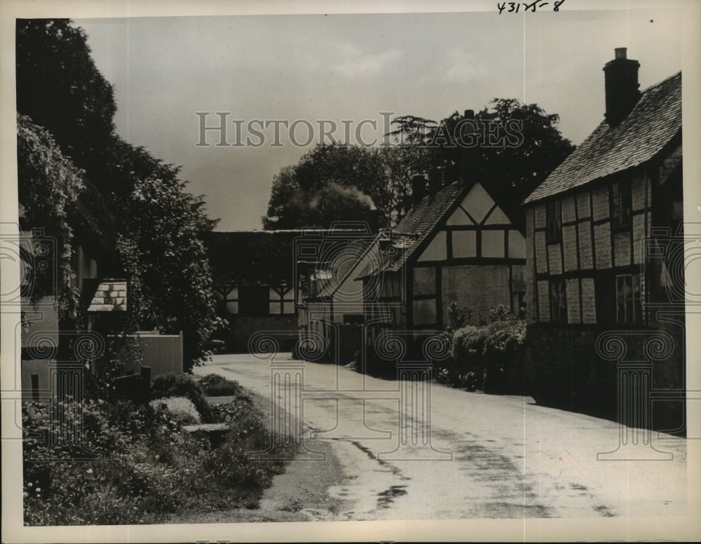 Press Photo Town of Elmley Castle in Vale of Evesham - lfx02293- Historic Images