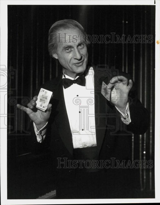 1985 Press Photo Entertainer Sid Caesar stars in "Amazing Stories: Mr. Magic"- Historic Images