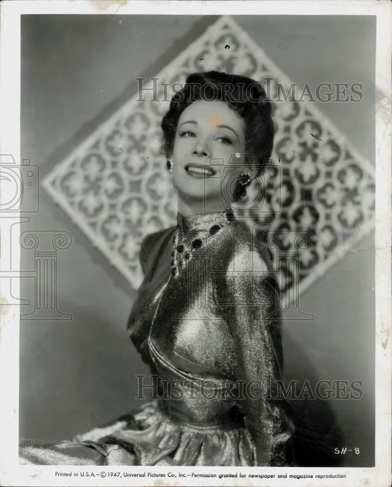 1947 Press Photo Signe Hasso stars in &quot;A Double Life&quot; - lra01009- Historic Images