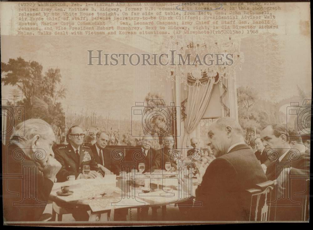 1968 Press Photo President Lyndon Johnson and heads at Washington meeting- Historic Images