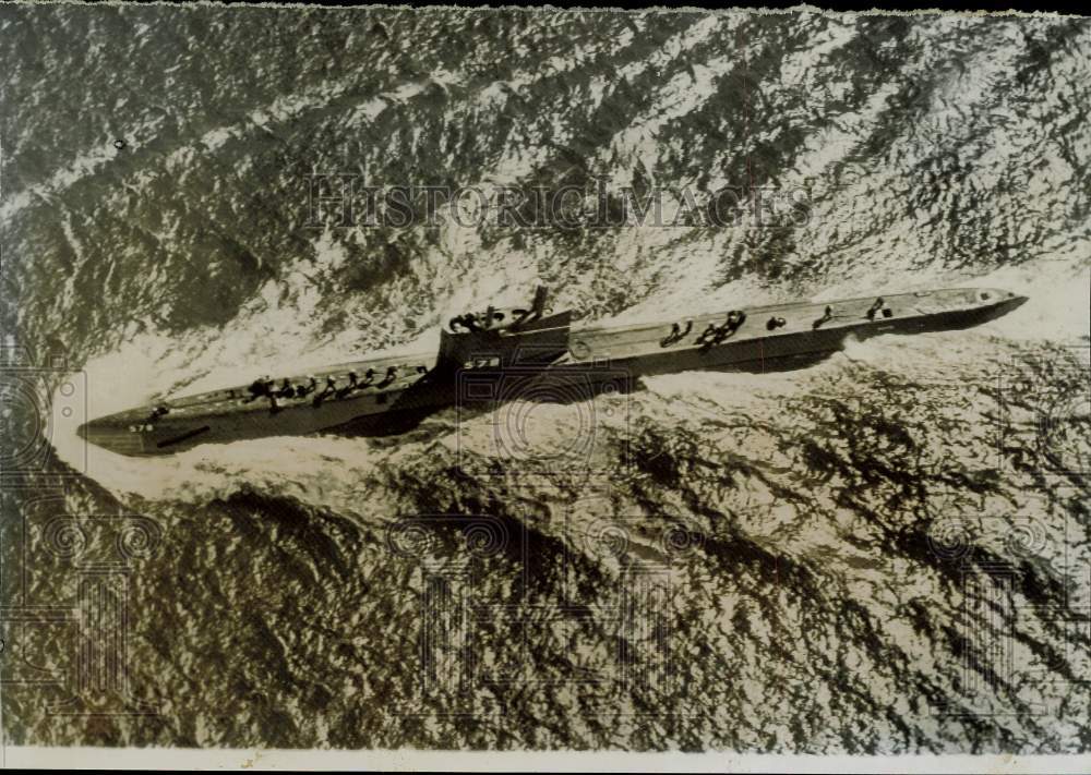 1959 Press Photo Navy&#39;s A-submarine &quot;Skate&quot; enters New London, CT, harbor- Historic Images