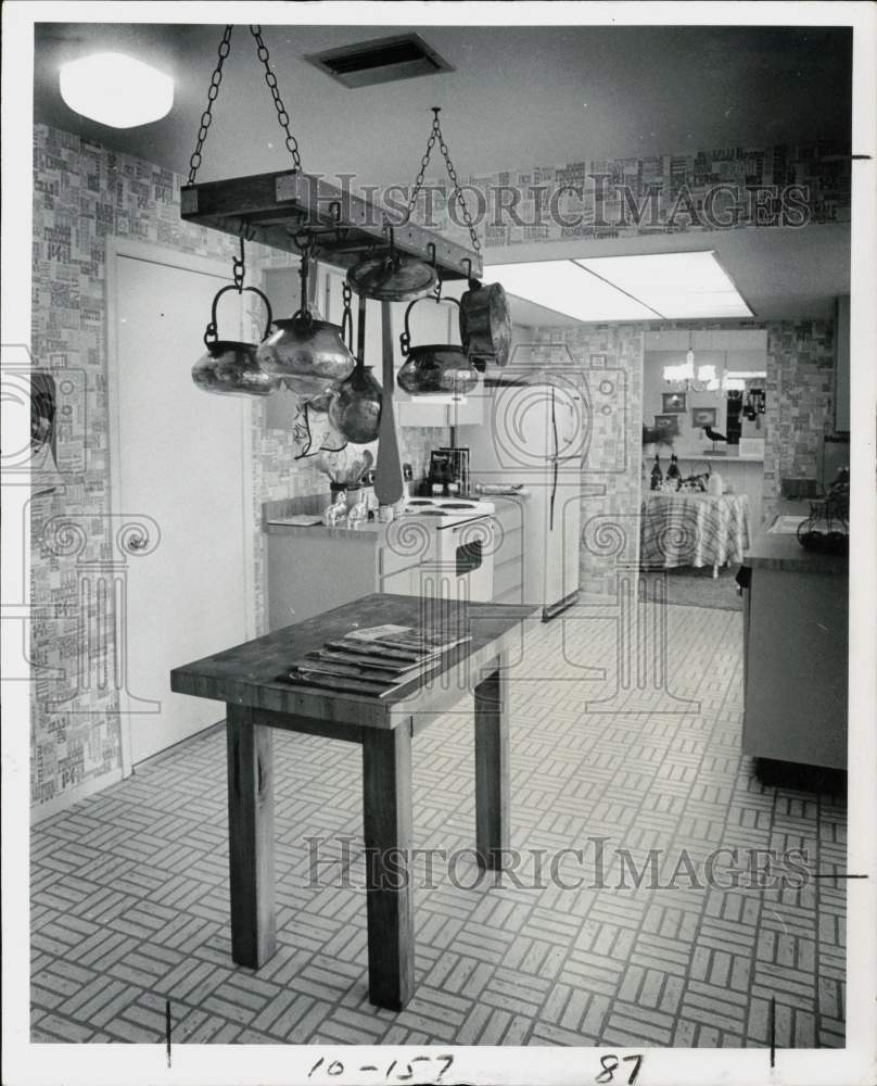 1978 Press Photo Margaret and Gor May&#39;s family home kitchen - lra11668- Historic Images