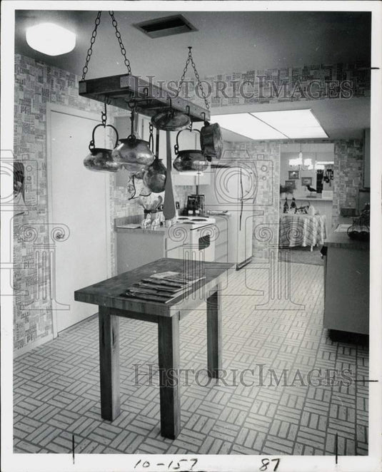 1978 Press Photo Margaret and Gor May's family home kitchen - lra11668- Historic Images