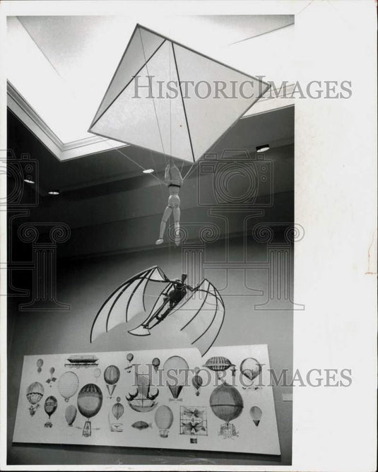 1970 Press Photo IBM's parachute model at Museum of Fine Arts, St. Petersburg- Historic Images
