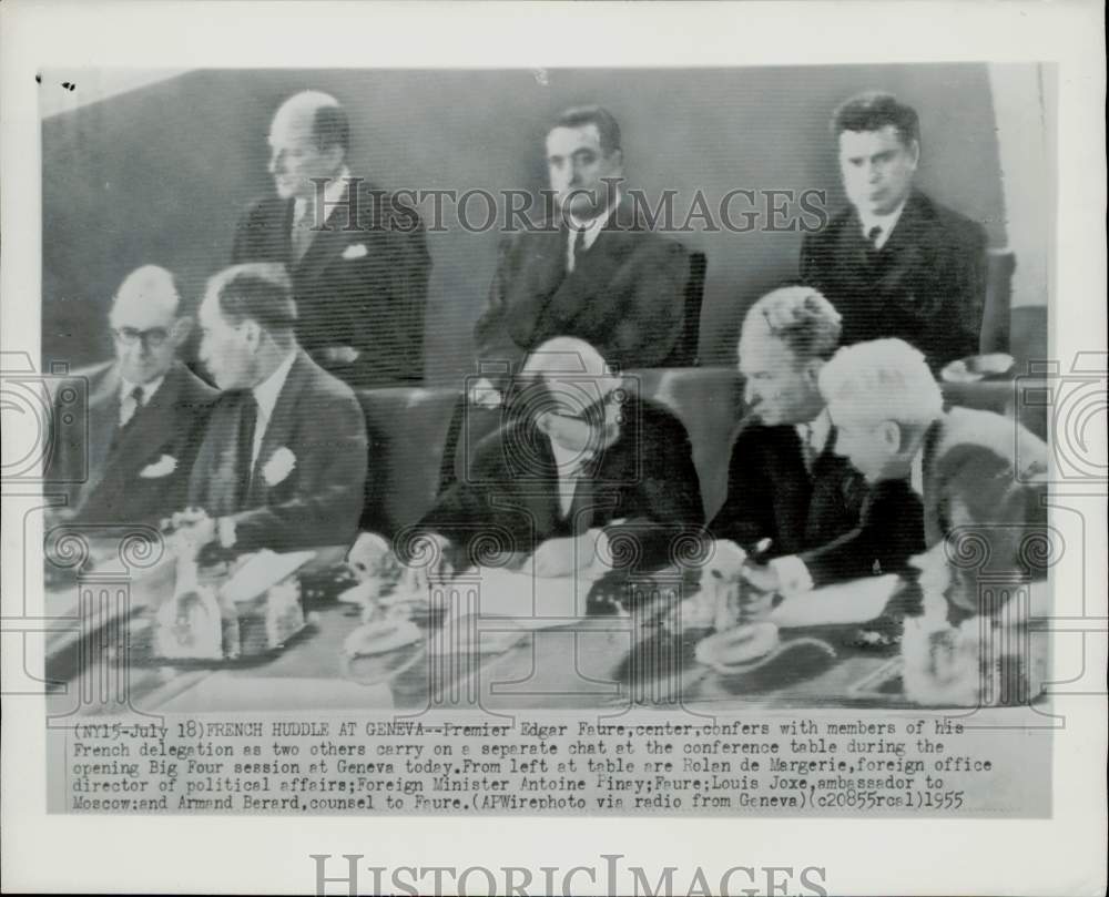 1955 Press Photo Premier Edgar Faure confers with members of French delegation- Historic Images