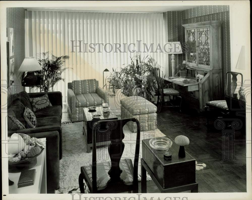 1974 Press Photo Remy Chatain&#39;s New York Living Room - lra19287- Historic Images