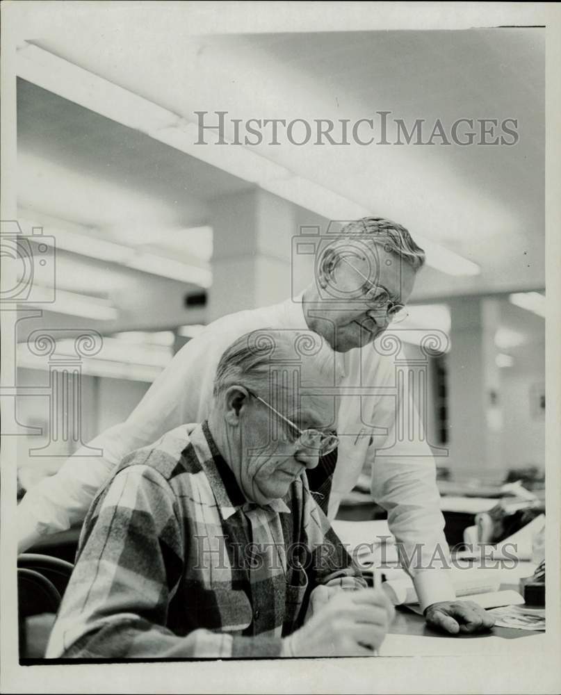 1958 Press Photo James Turnbaugh works in the office - lra19845- Historic Images