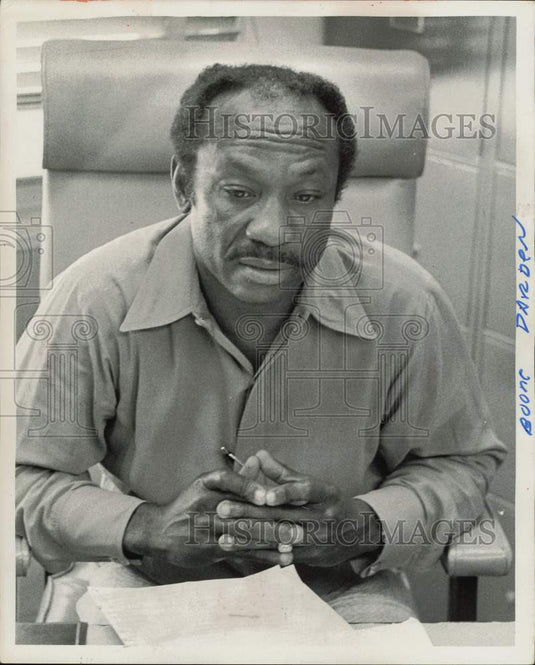 1971 Press Photo Police Chief William "Boone" Darden at his office - lra21651- Historic Images