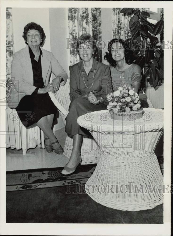 1979 Press Photo Mmes. Marshall Freedman, Merrill Yale, Robert Stovall in Denver- Historic Images