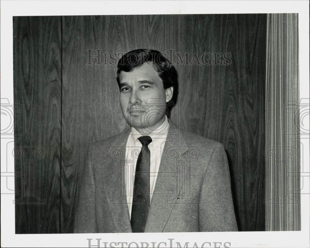 1987 Press Photo Gil Kerlikowske named as new police chief - lra23297- Historic Images