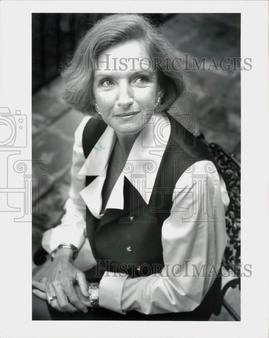 1993 Press Photo Sherry Kranys starts family tradition "Mom's Christmas Present"- Historic Images